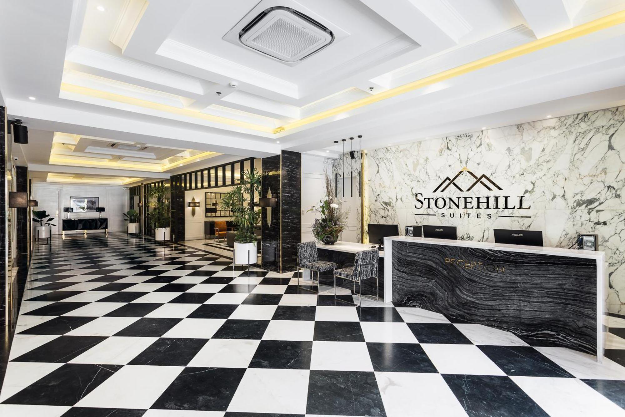 Stonehill Suites Bacolod Exterior foto